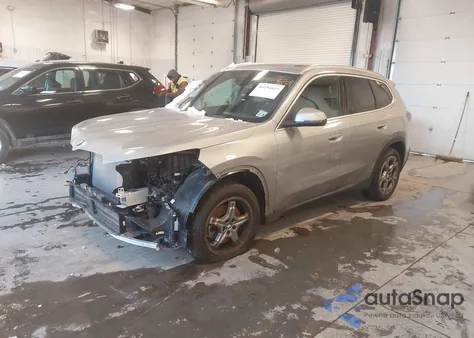 2023 BMW X1 xDrive28I z USA, uszkodzony, nr VIN WBX73EF05P5Y09889